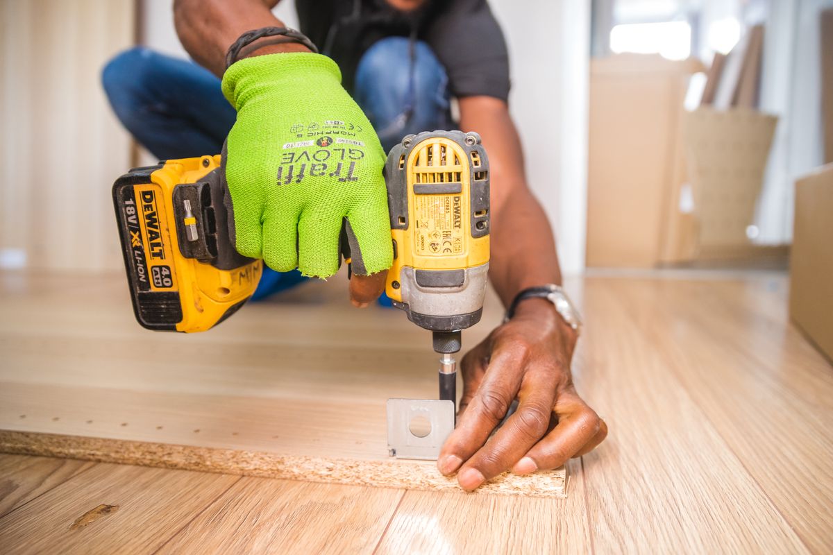 Avant de vendre : les travaux qui rapportent vraiment (et ceux qui ne servent à rien)