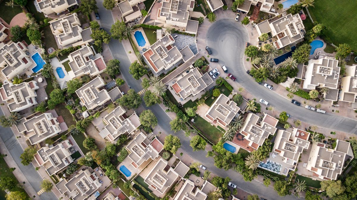 Ce que votre voisin a vraiment vendu : estimer son prix avec les ventes réelles